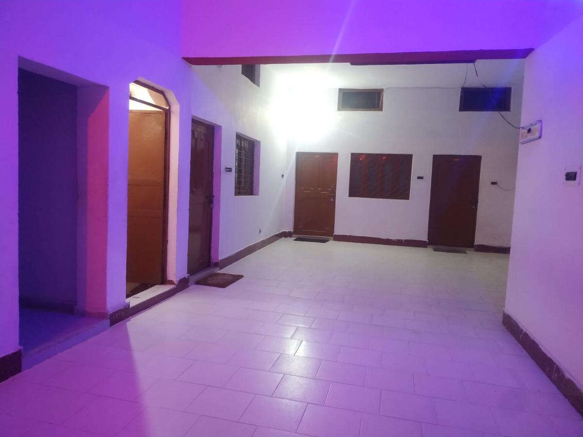 Hotel Shri Mahant Orchha 5 Mint Walking From Ram Raja Temple Buitenkant foto