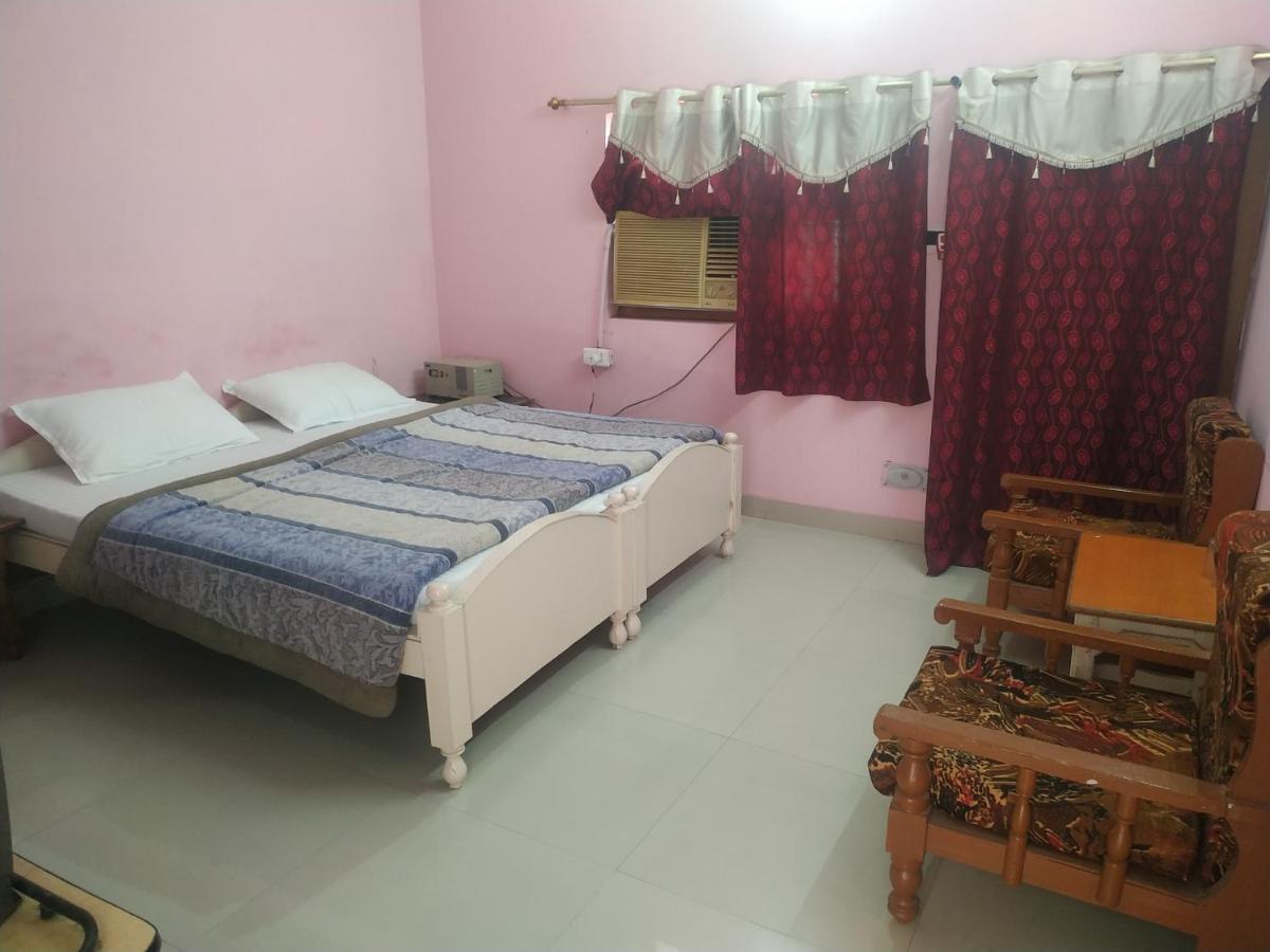 Hotel Shri Mahant Orchha 5 Mint Walking From Ram Raja Temple Buitenkant foto