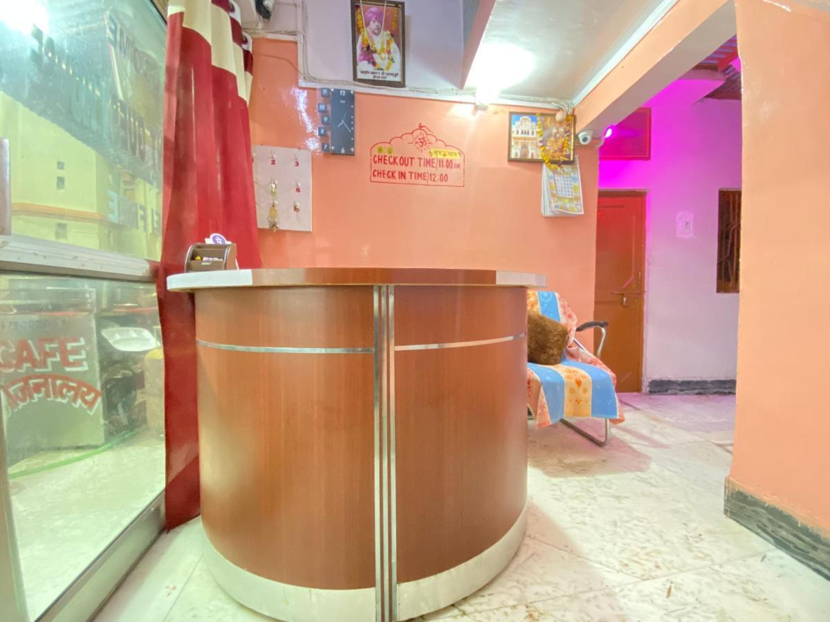 Hotel Shri Mahant Orchha 5 Mint Walking From Ram Raja Temple Buitenkant foto