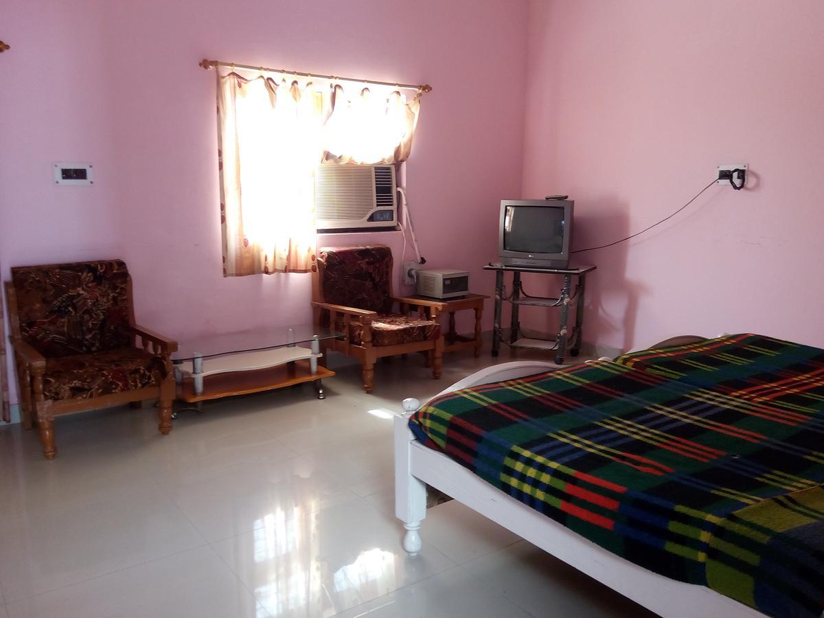 Hotel Shri Mahant Orchha 5 Mint Walking From Ram Raja Temple Buitenkant foto