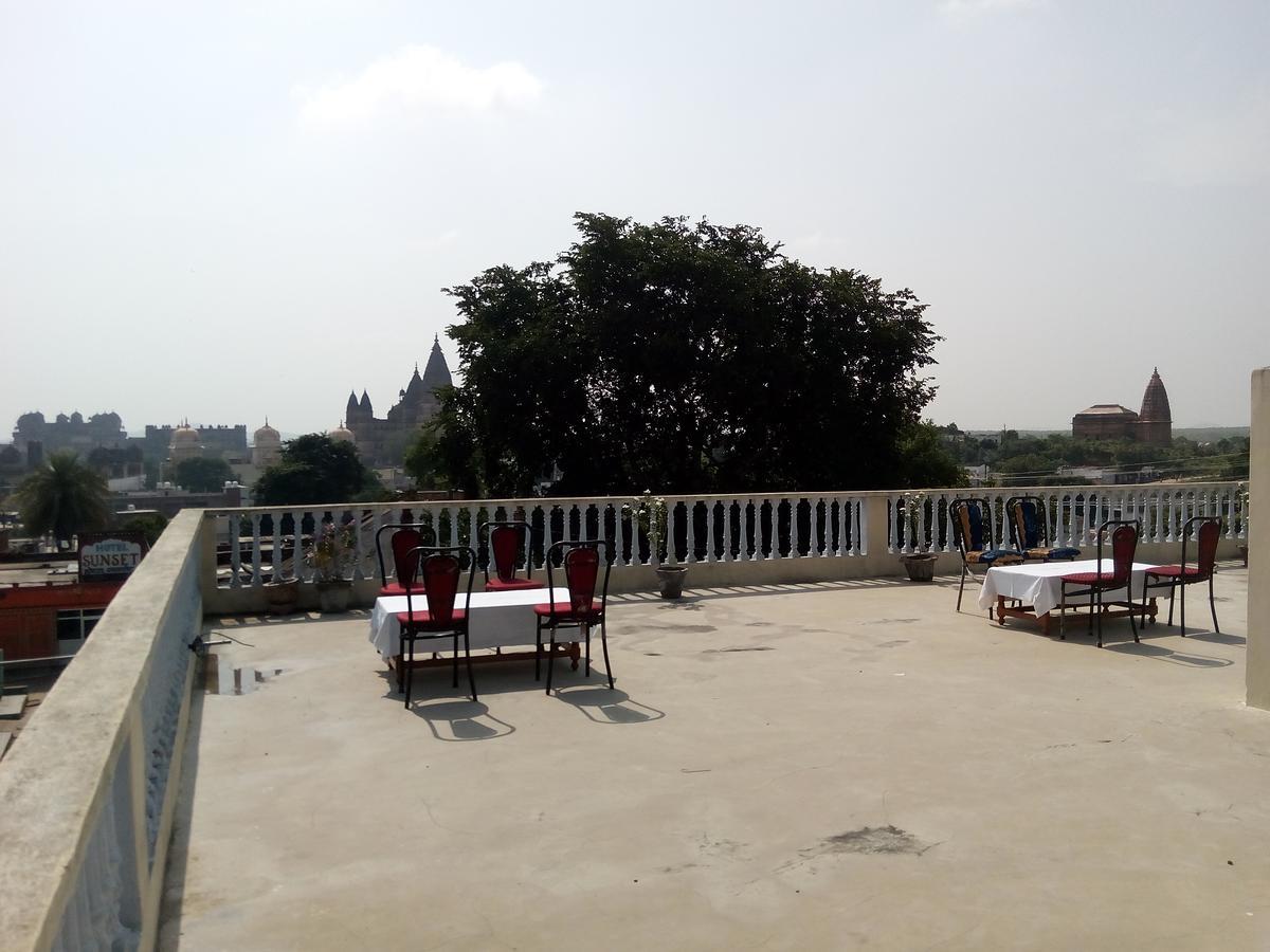Hotel Shri Mahant Orchha 5 Mint Walking From Ram Raja Temple Buitenkant foto