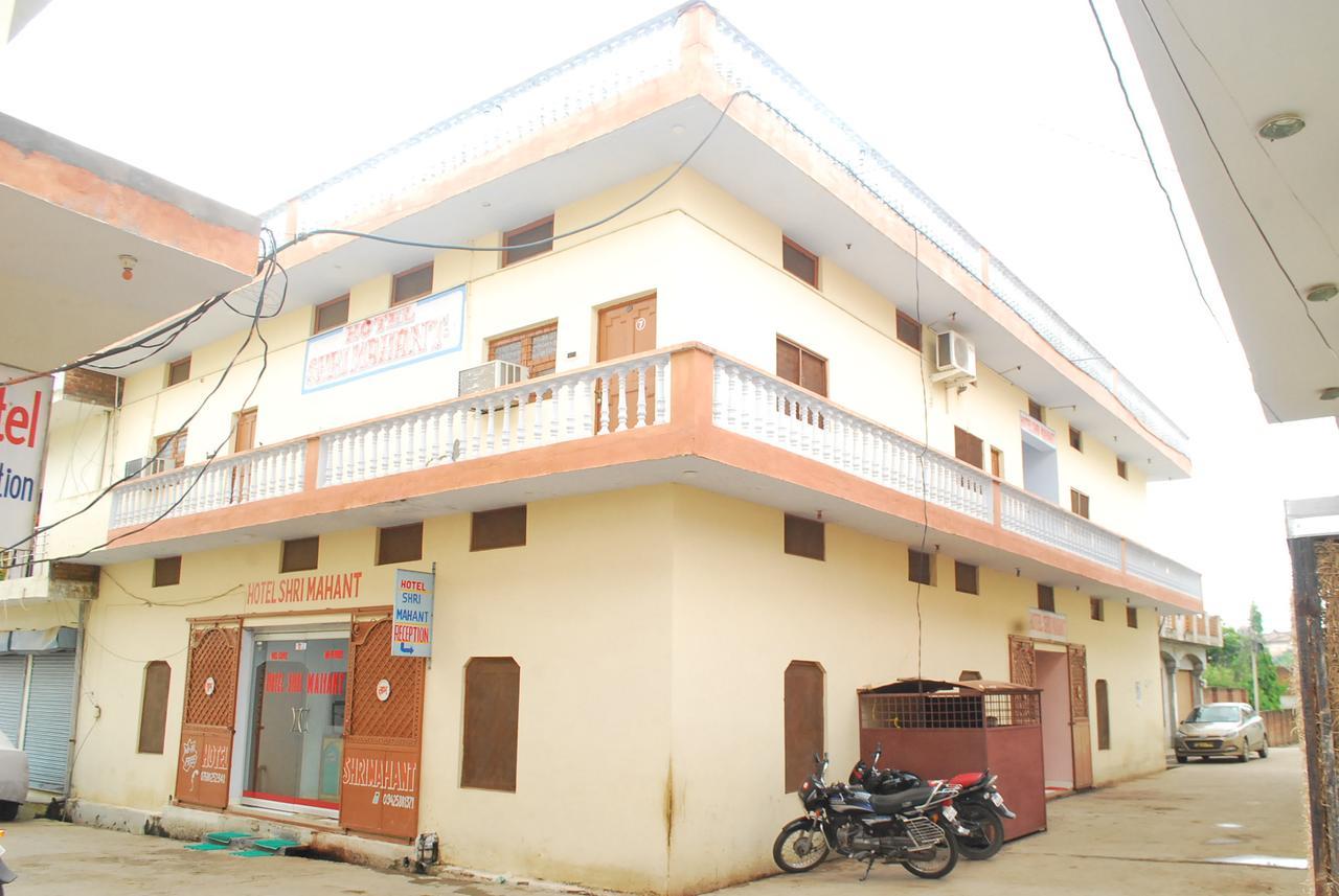 Hotel Shri Mahant Orchha 5 Mint Walking From Ram Raja Temple Buitenkant foto