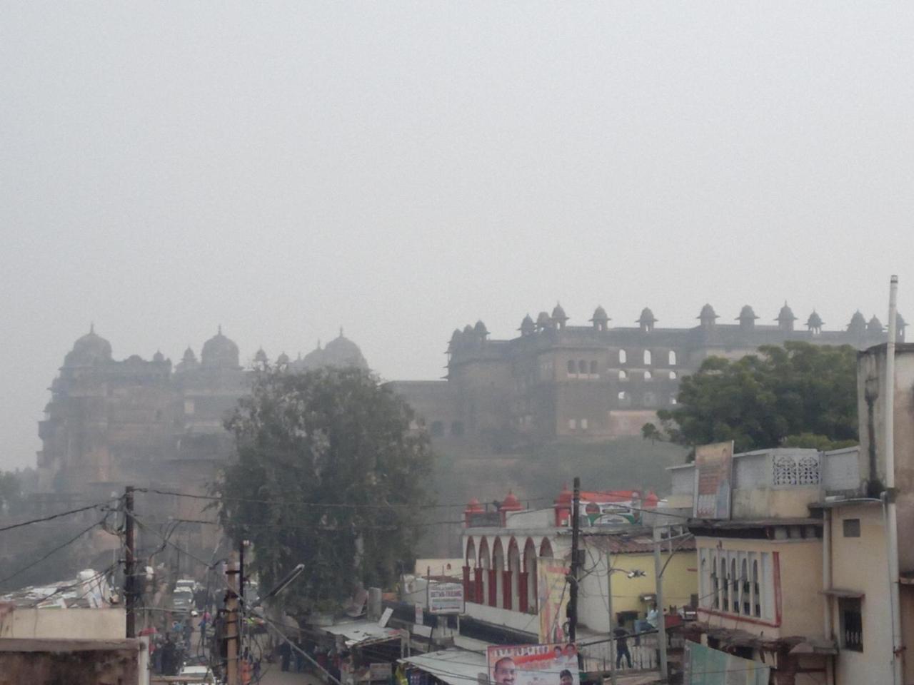 Hotel Shri Mahant Orchha 5 Mint Walking From Ram Raja Temple Buitenkant foto